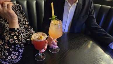 Valentine's-cocktail-mocktail-couple-The-BAR